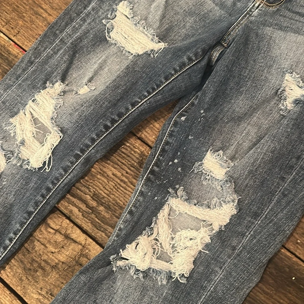 Judy Blue Women's Boyfriend fit Jeans 9/29 distressed - Picture 3 of 6